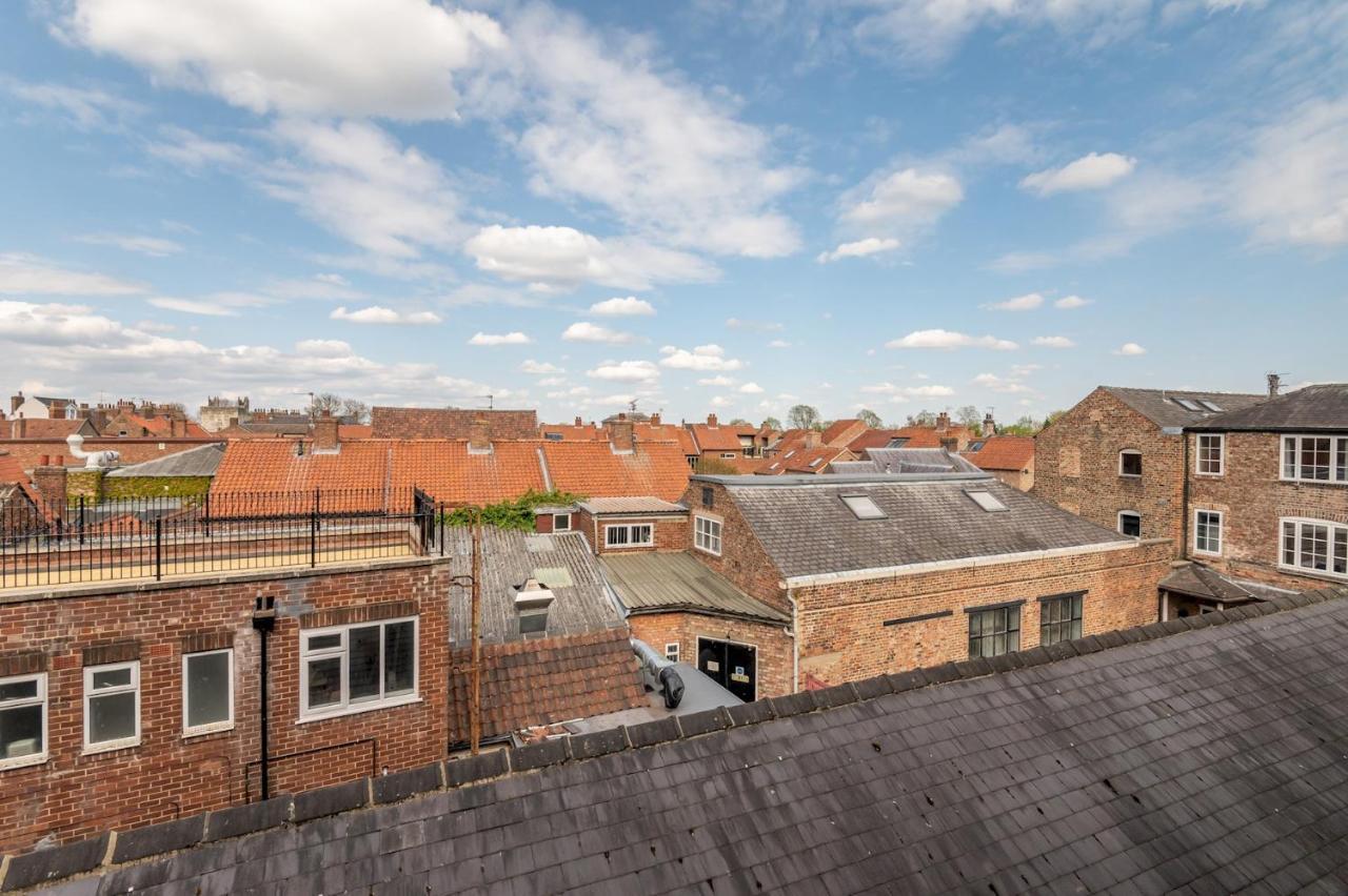 Pass The Keys Hunter House - Spacious & Modern Duplex With Private Parking *